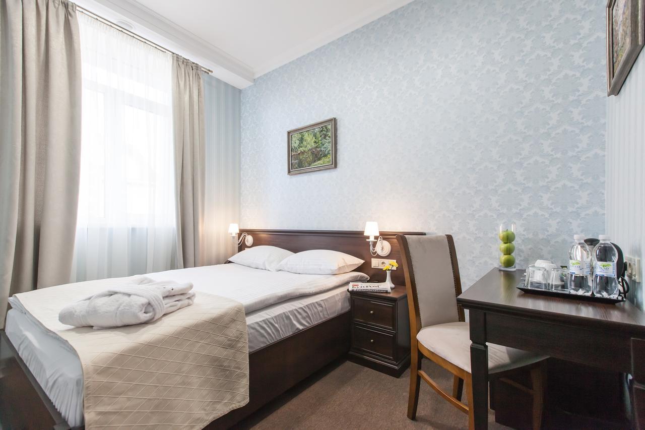 West Park Hotel Sofiivska Borshchahivka Kültér fotó