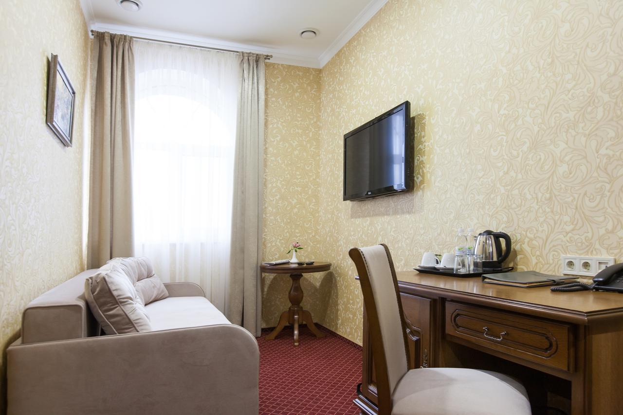 West Park Hotel Sofiivska Borshchahivka Kültér fotó