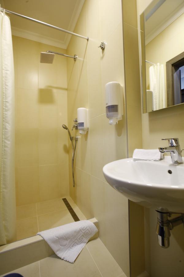 West Park Hotel Sofiivska Borshchahivka Kültér fotó