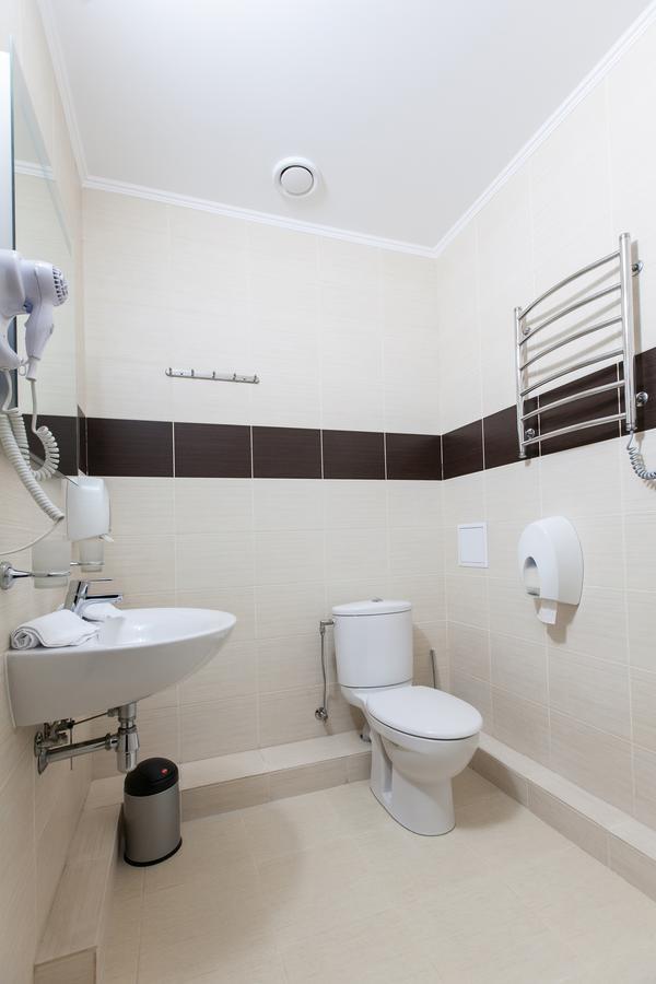 West Park Hotel Sofiivska Borshchahivka Kültér fotó