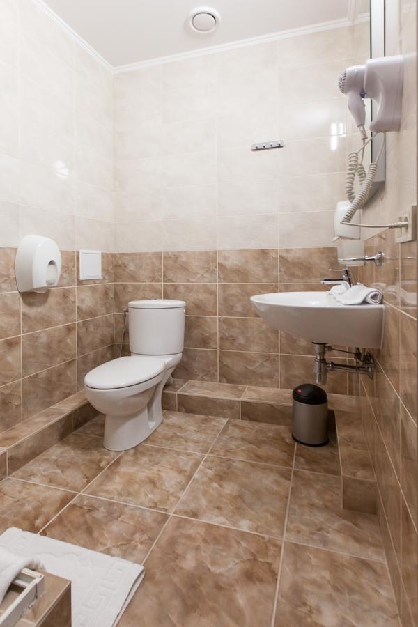 West Park Hotel Sofiivska Borshchahivka Kültér fotó