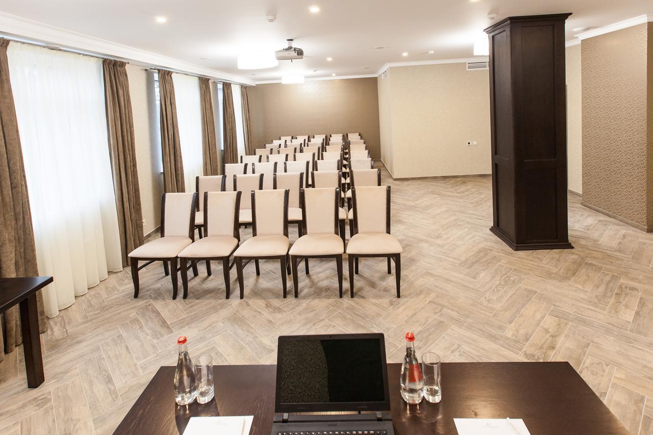 West Park Hotel Sofiivska Borshchahivka Kültér fotó