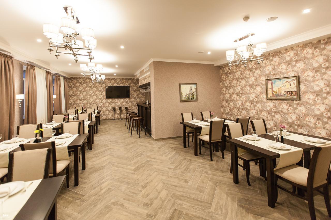 West Park Hotel Sofiivska Borshchahivka Kültér fotó