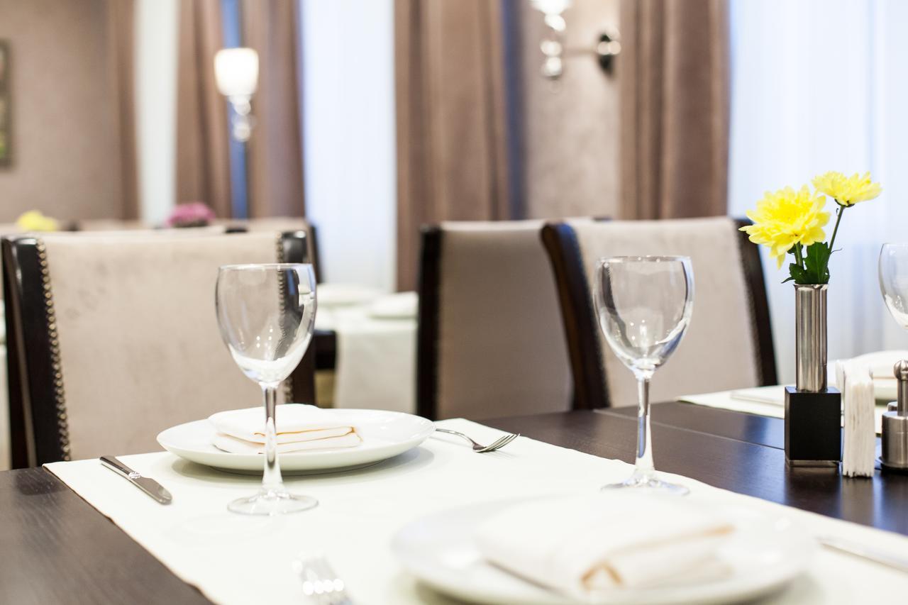 West Park Hotel Sofiivska Borshchahivka Kültér fotó