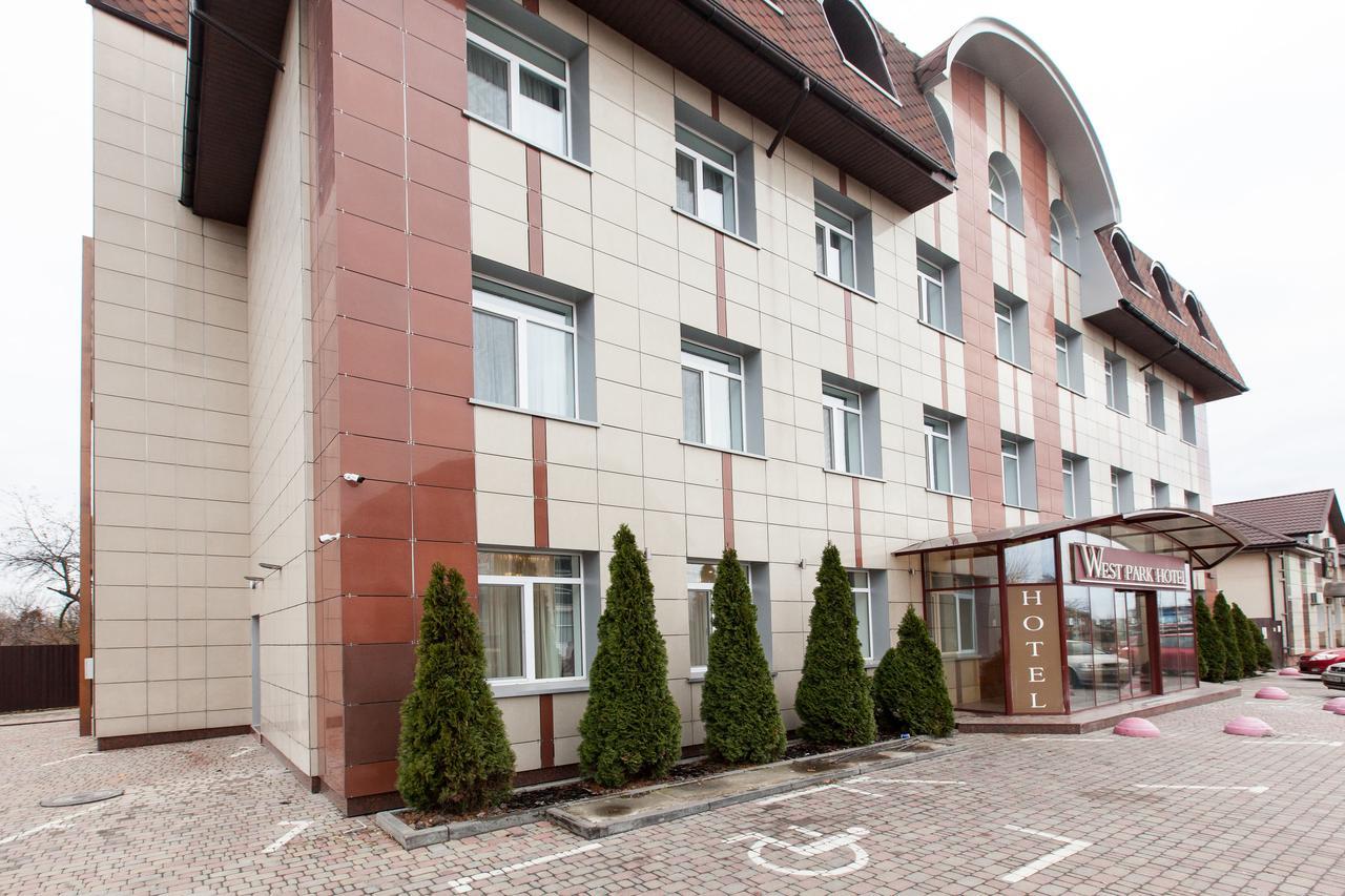 West Park Hotel Sofiivska Borshchahivka Kültér fotó