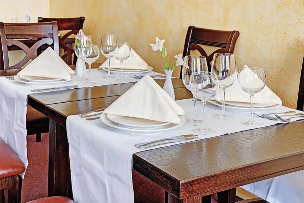 West Park Hotel Sofiivska Borshchahivka Kültér fotó